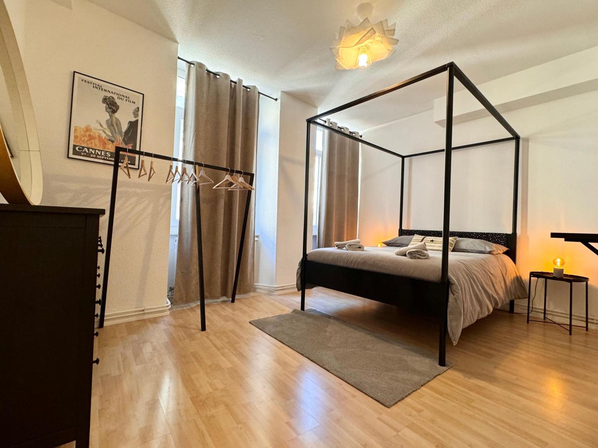 Le 7Eme Art, Hyper Centre Apartment Мюлуз Екстериор снимка